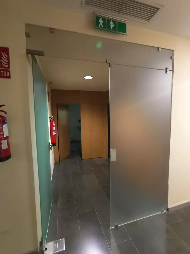 Büro zum Verkauf in Sevilla mit Klimaanlage und Abstellraum