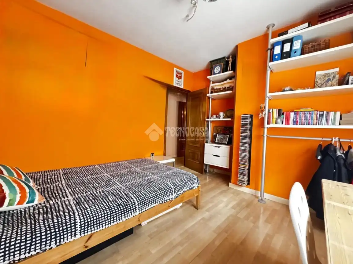 Habitación de Casa adosada en venta en Pedrezuela con Aire acondicionado, Calefacción y Jardín privado