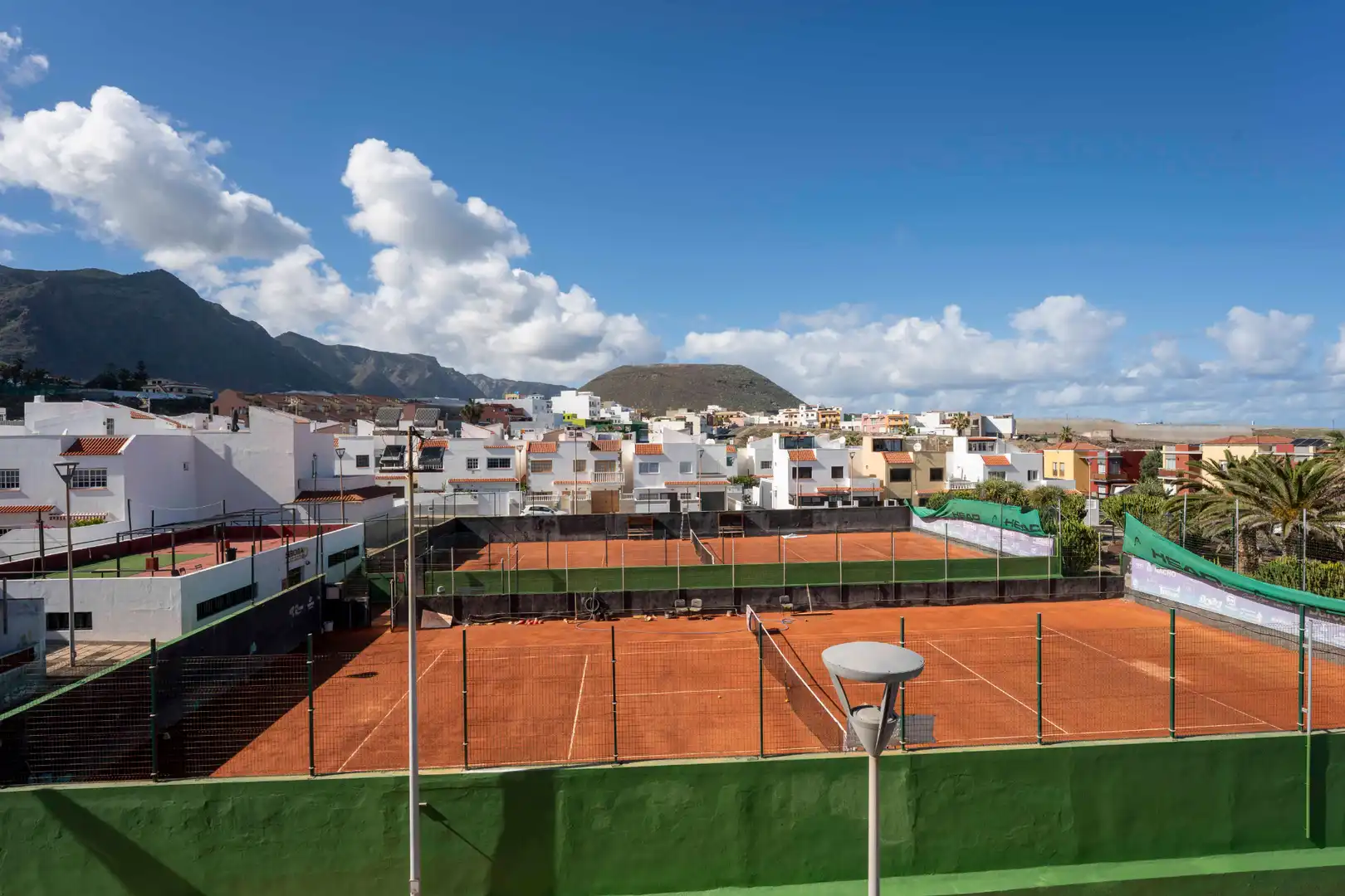 Vista exterior de Piso en venta en Los Silos con Terraza
