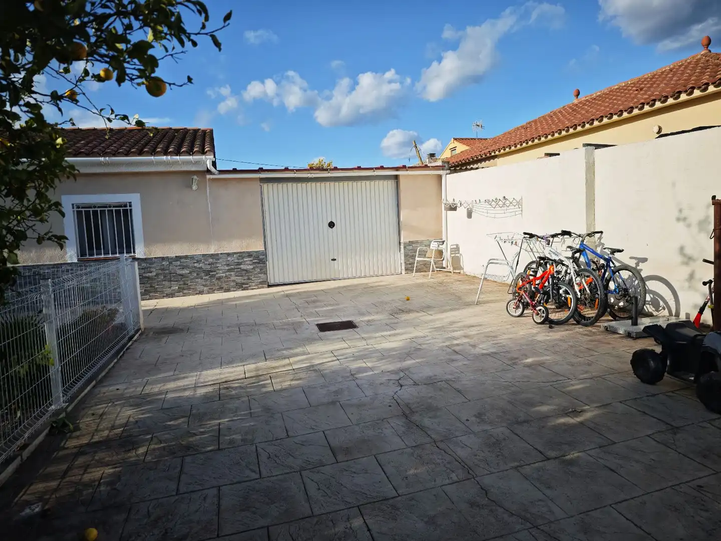 Parking of Houses for sale in Mont-roig del Camp  with Air Conditioner, Heating and Terrace