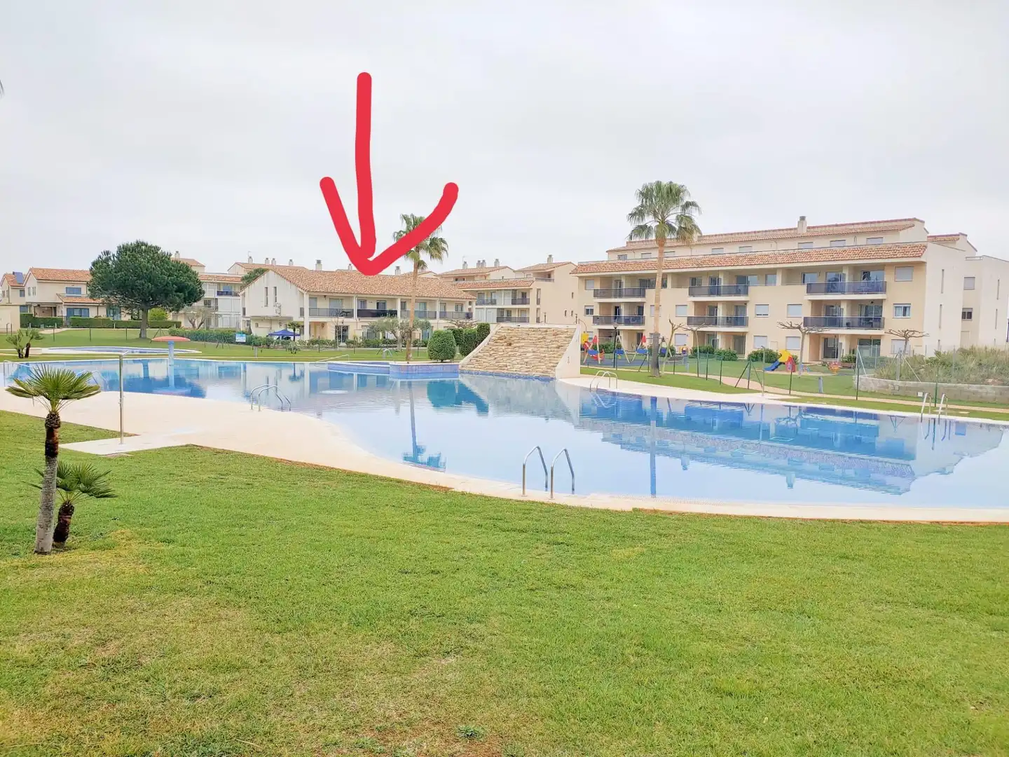 Piscina de Casa adosada en venda en San Jorge / Sant Jordi amb Aire condicionat, Calefacció i Jardí privat