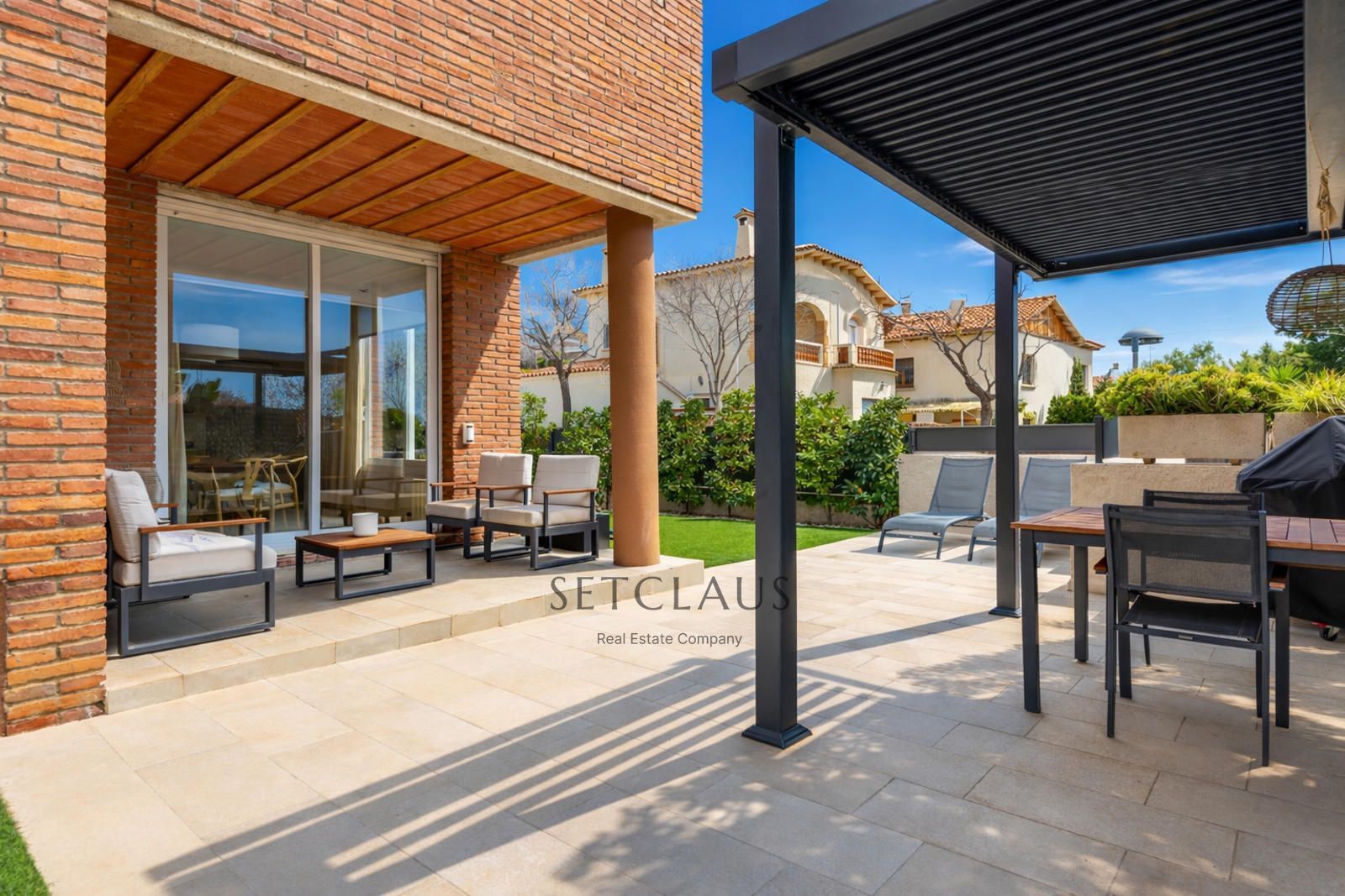 Terrace of House or chalet for sale in El Masnou  with Air Conditioner, Heating and Terrace