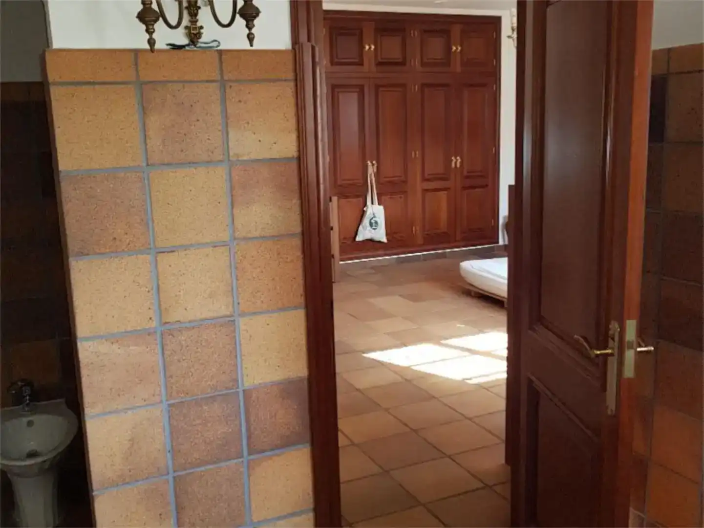 Houses for sale in Barbate  with Air Conditioner, Swimming Pool and Balcony