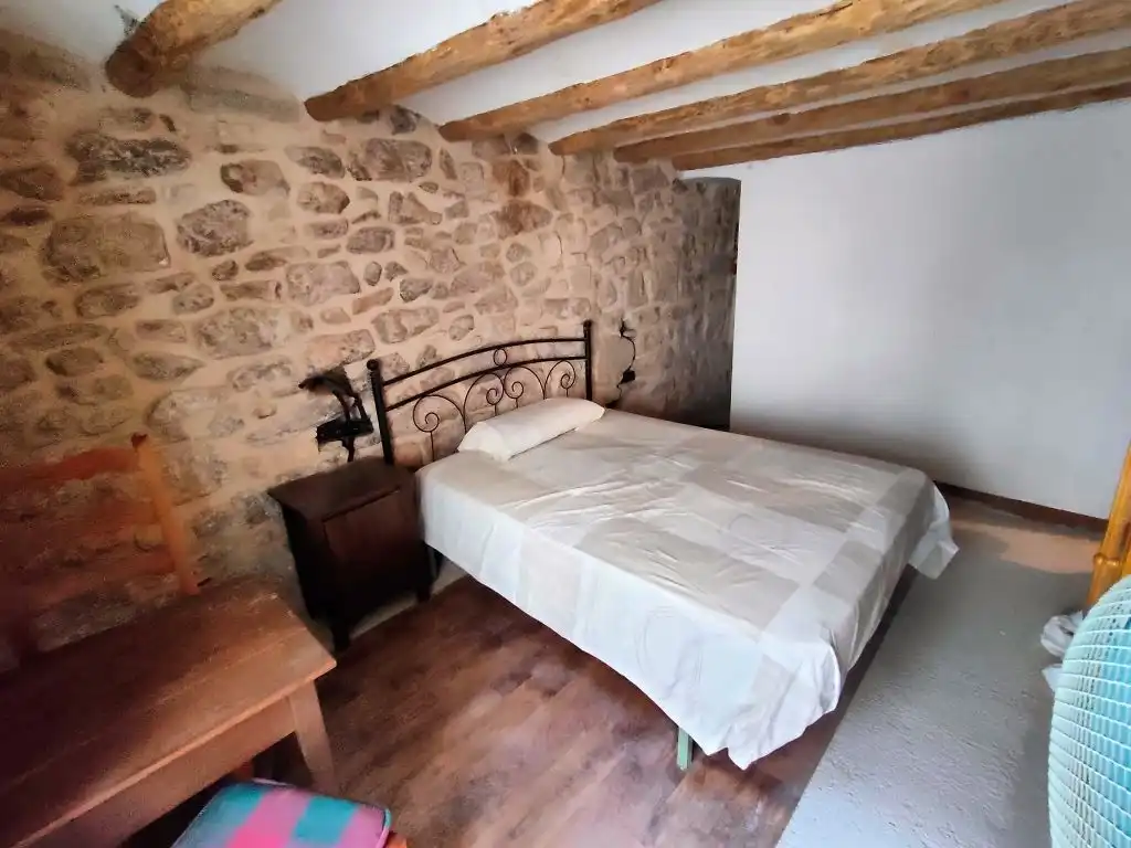 Habitación de Finca rústica en venta en Torre del Compte con Balcón