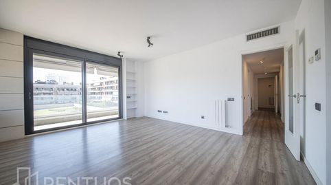Photo 3 of Flat for rent in Del Progrés, Port, Badalona