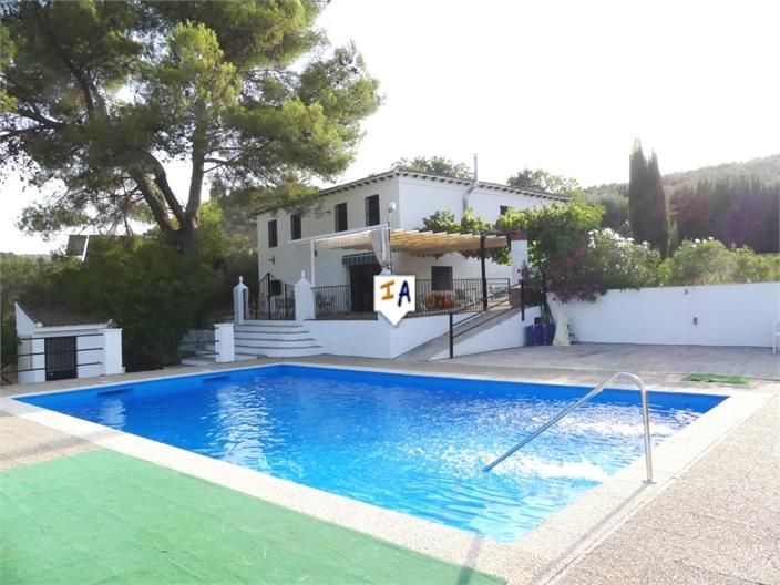 Jardí de Casa o xalet en venda en Priego de Córdoba amb Terrassa, Traster i Piscina
