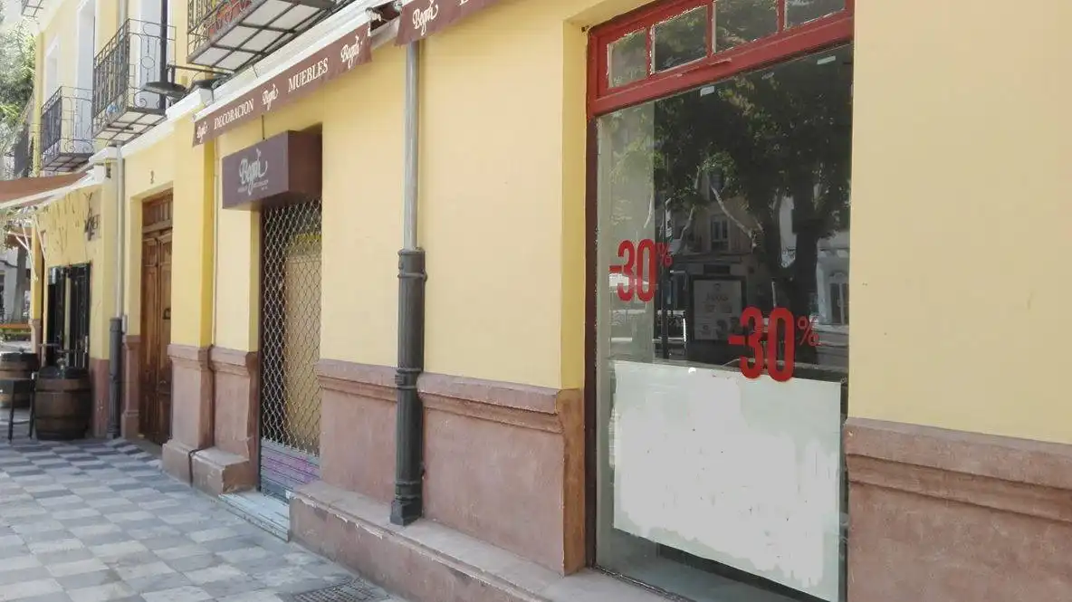 Local comercial en venda a Plaza la Hispanidad 2, imagen 2