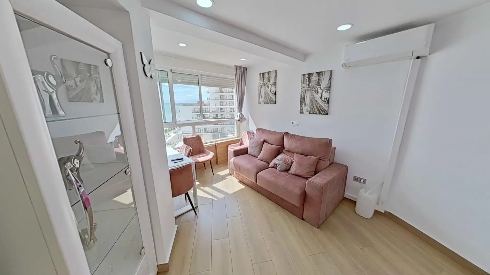 Apartamento con ascensor en venta en Puerto Marina, imagen 5