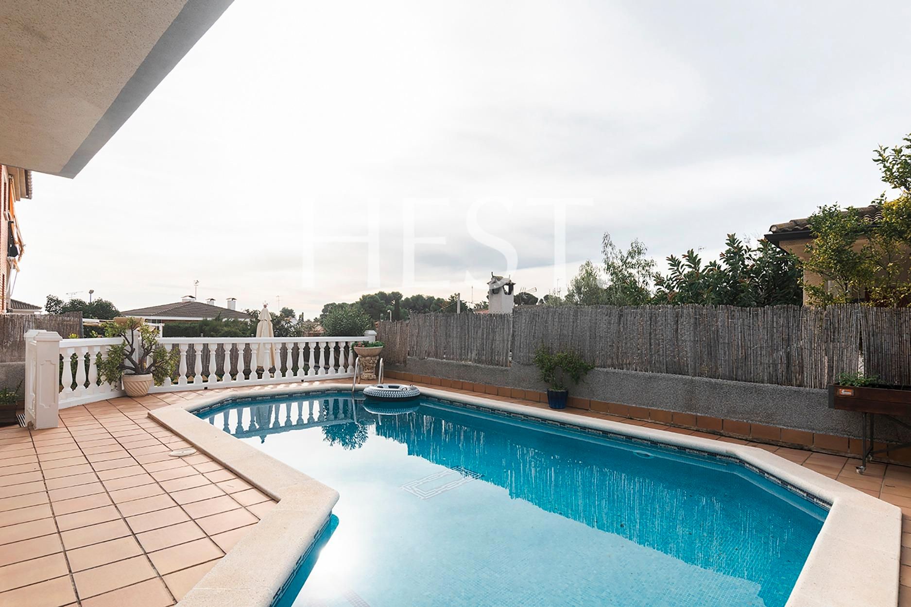 Exterior view of House or chalet for sale in Cunit  with Private garden, Terrace and Community pool