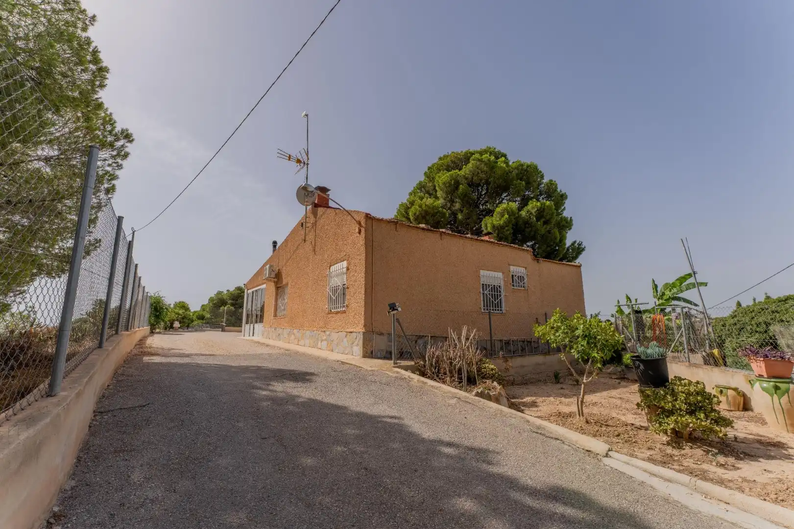 Vista exterior de Casa o chalet en venta en Elche / Elx con Aire acondicionado, Jardín privado y Piscina