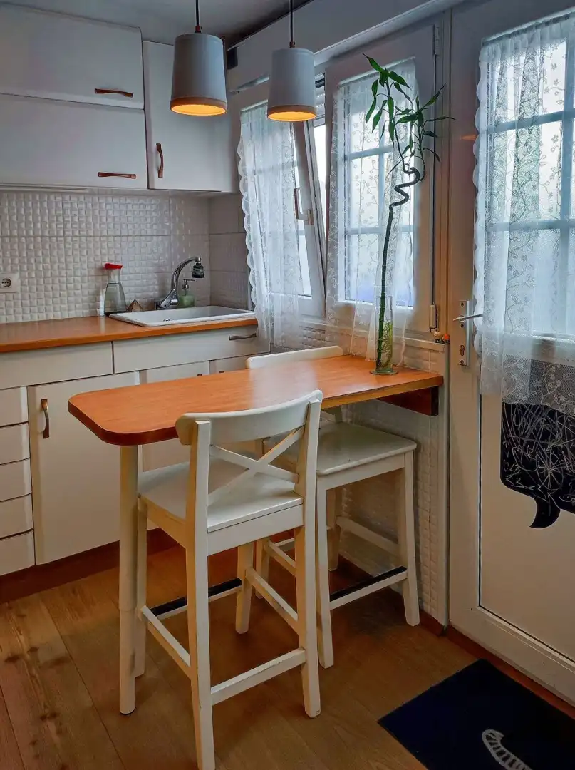 Cuina de Casa o xalet en venda en Arteixo amb Calefacció, Parquet i Terrassa