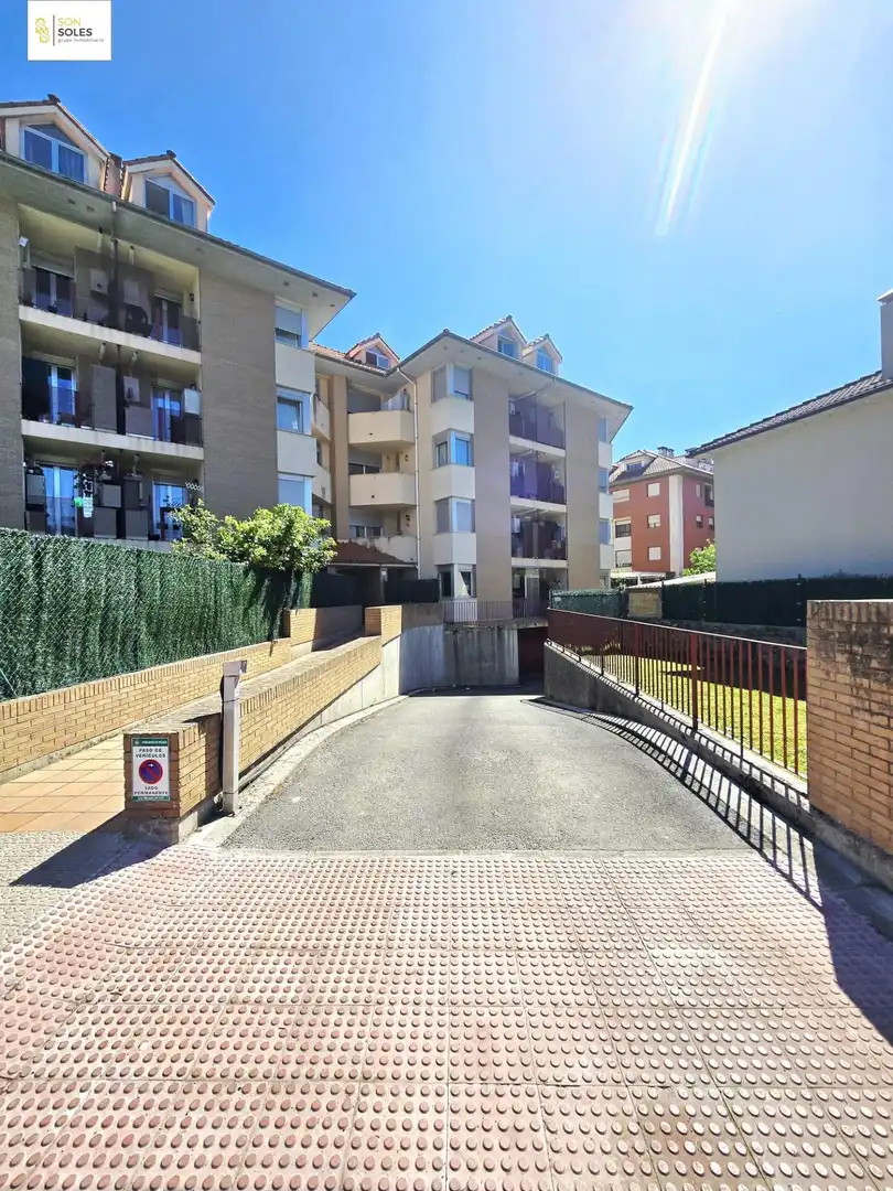 Vista exterior de Piso en venta en Piélagos con Calefacción, Jardín privado y Terraza
