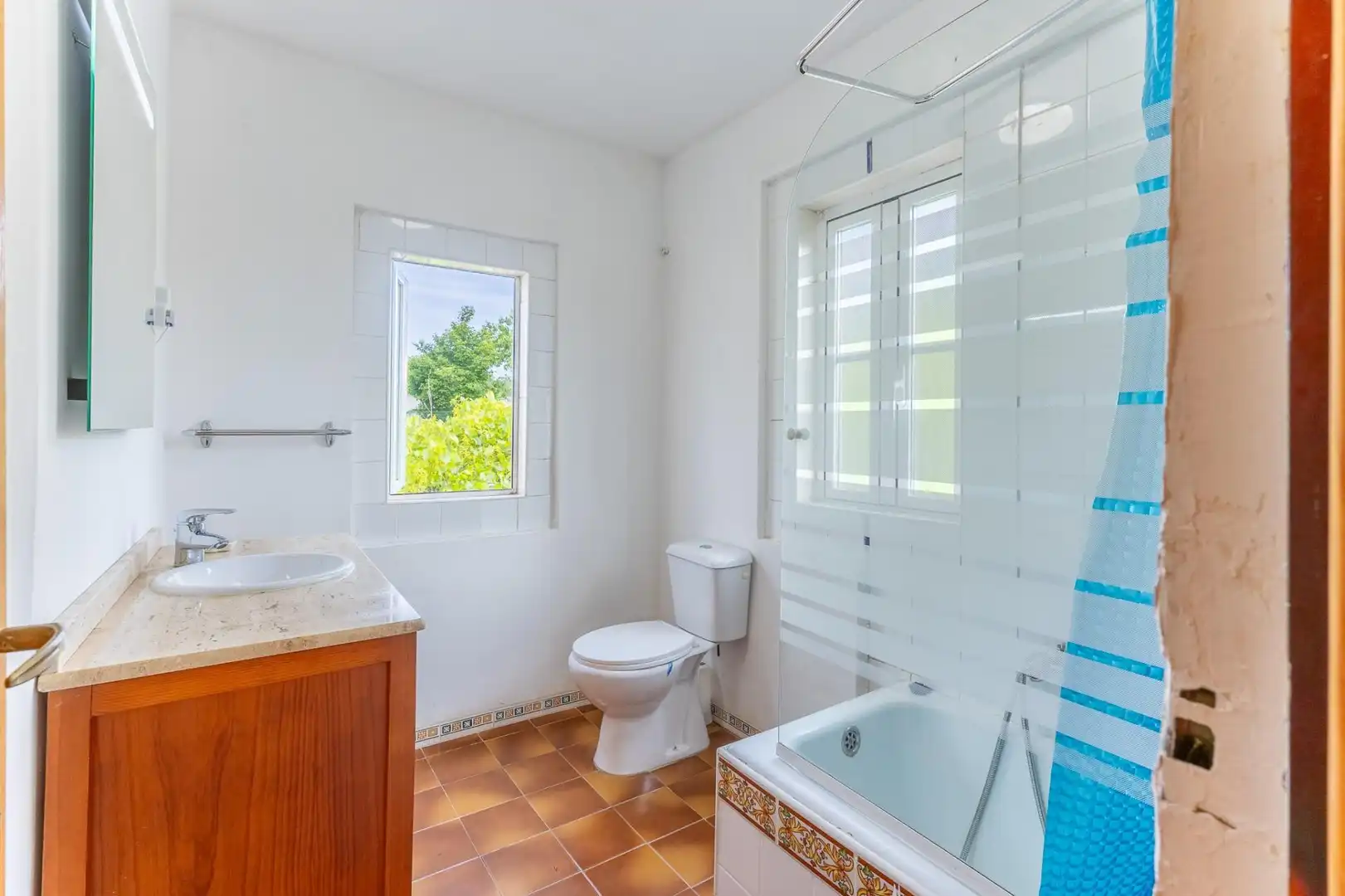 Bathroom of Country homes for sale in Salvaterra de Miño  with Air Conditioner, Heating and Private garden
