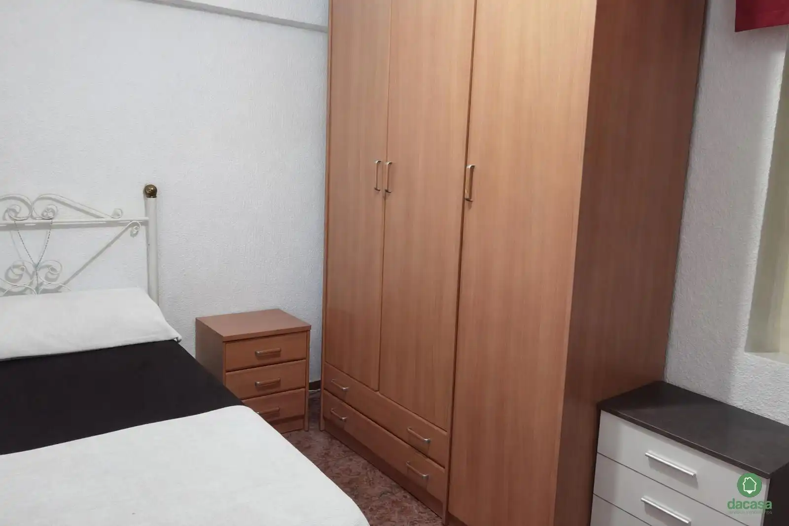 Dormitori de Pis en venda en Huelva amb Aire condicionat i Moblat