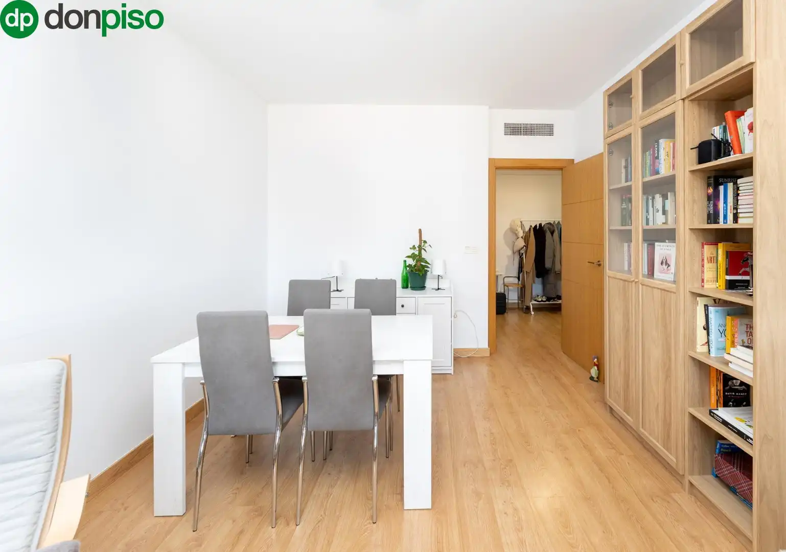 Flat for sale in Avenida DE LA ILUSTRACION, 115, Campus de la Salud