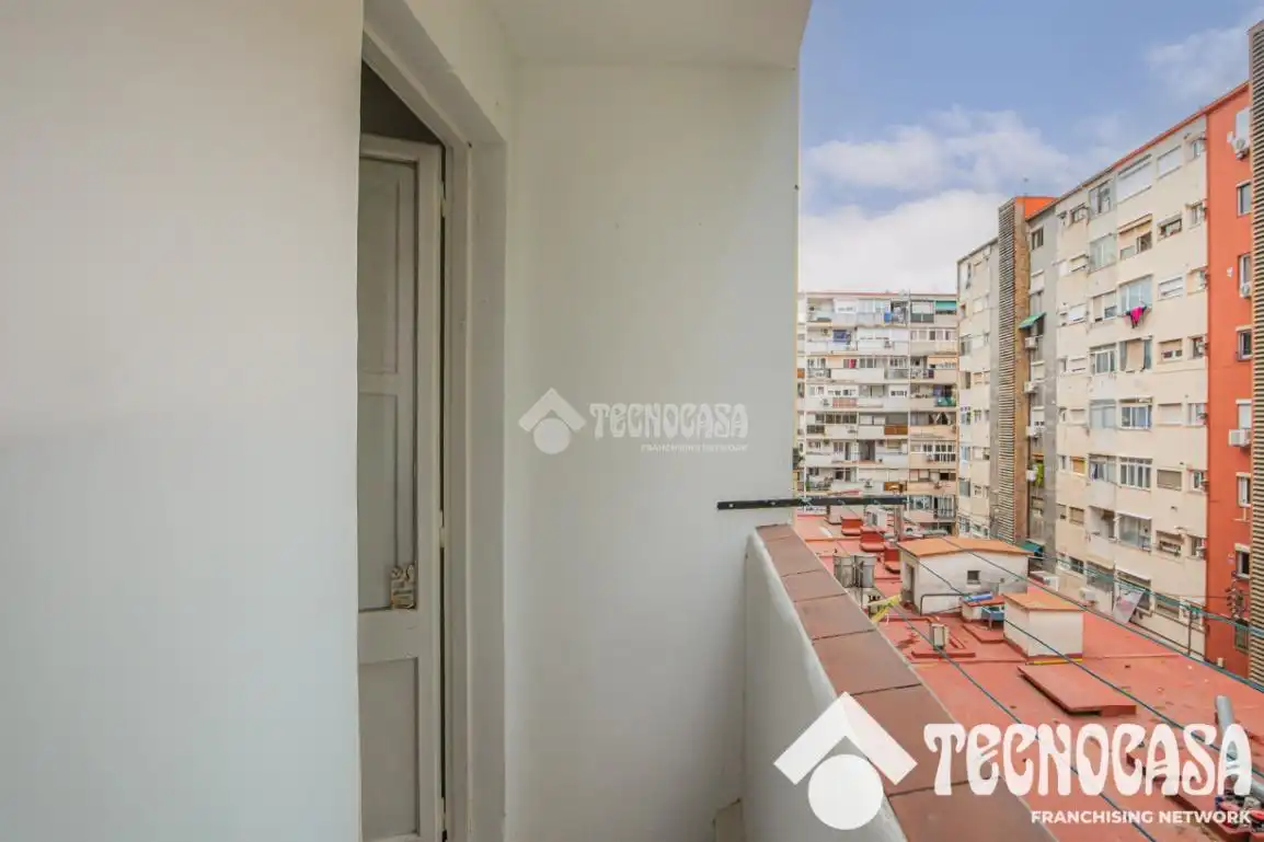 Terraza de Piso en venta en Barcelona con Balcón