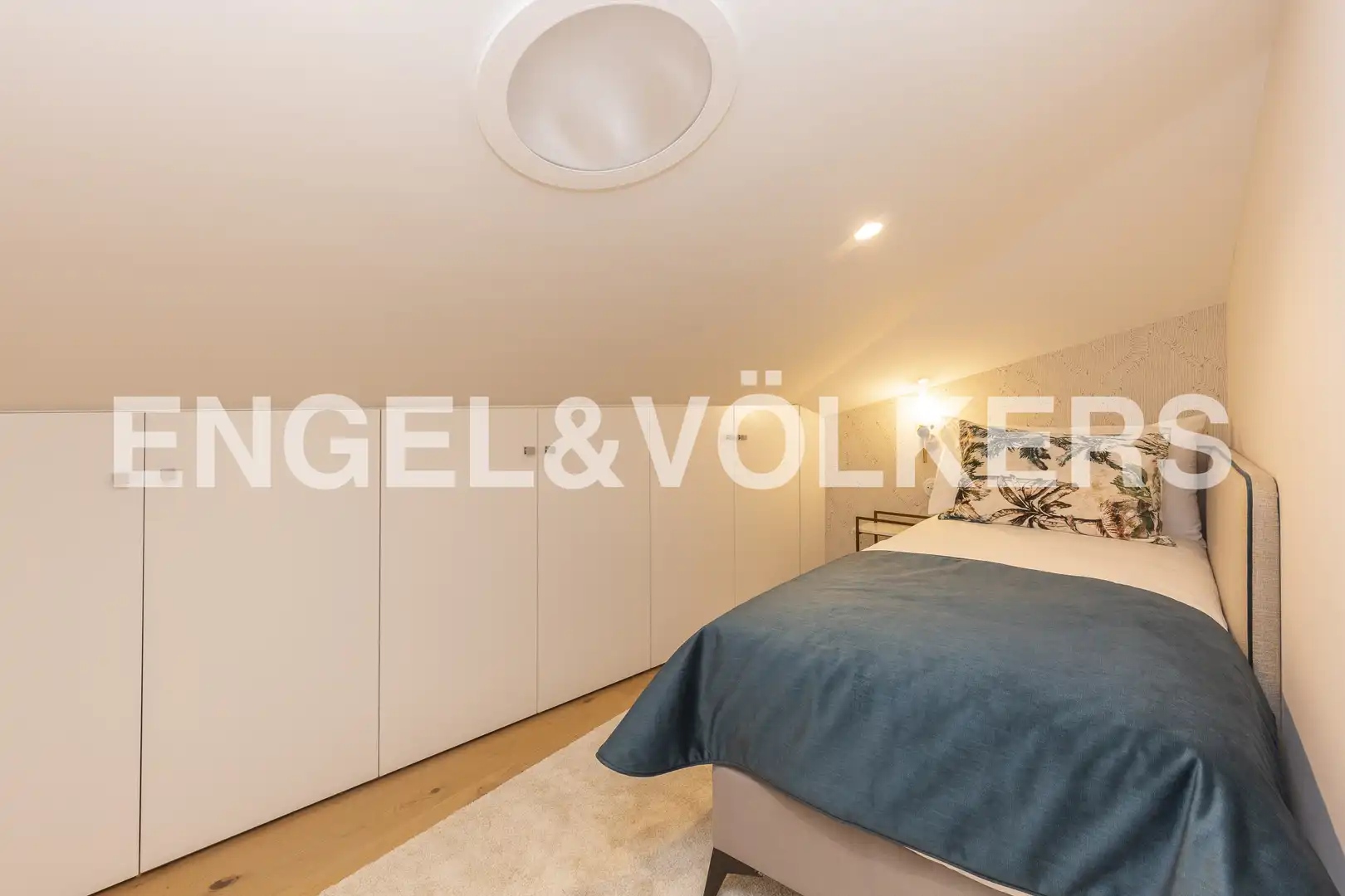 Habitación de Ático en venta en Madrid con Aire acondicionado, Calefacción y Amueblado