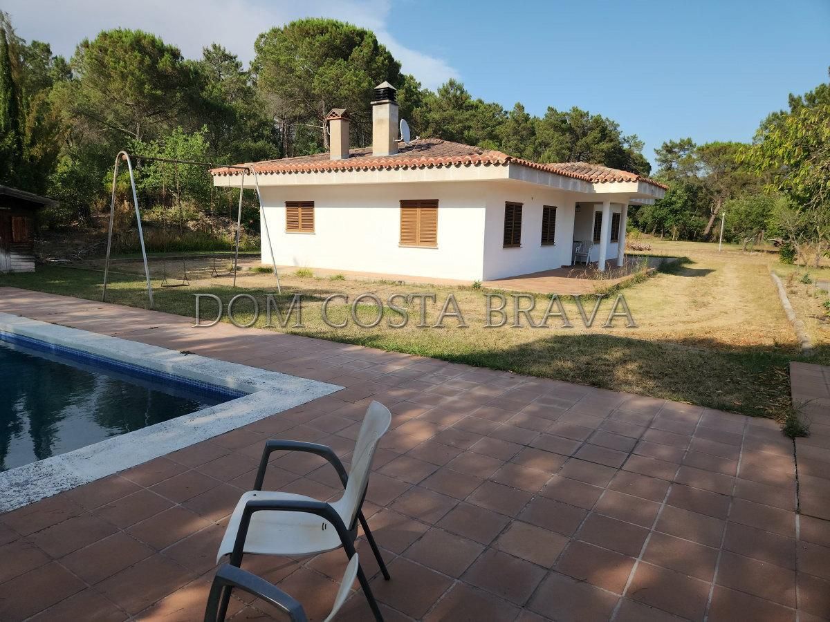 Vista exterior de Casa o chalet en venta en Llambilles