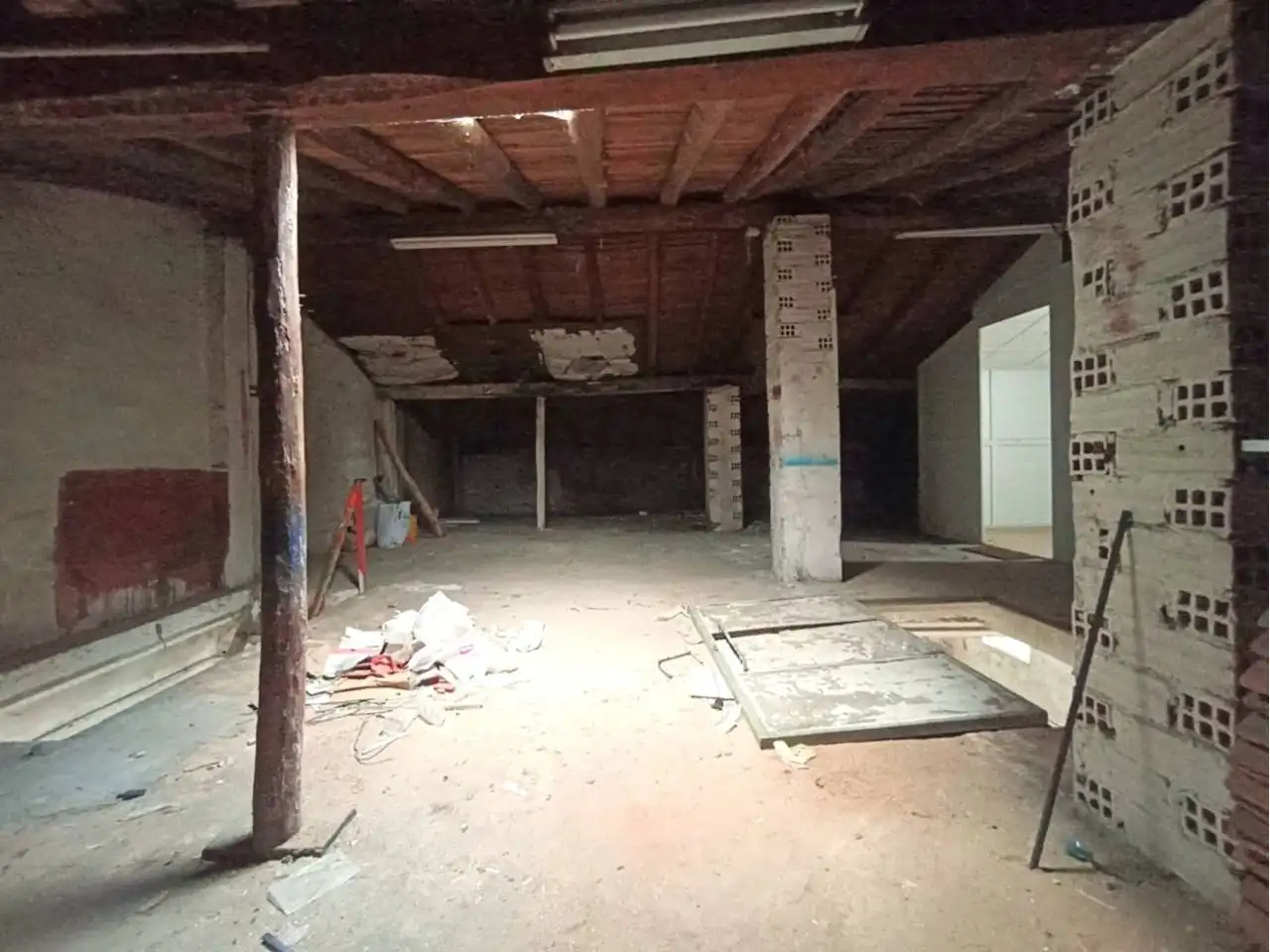 Commercial properties for sale in Burgos