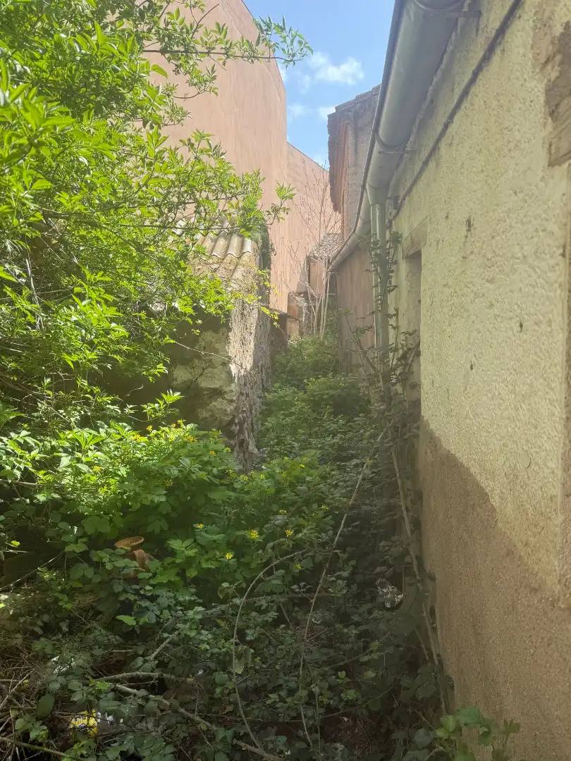 Außenansicht von Gebäude zum Verkauf in Ávila
