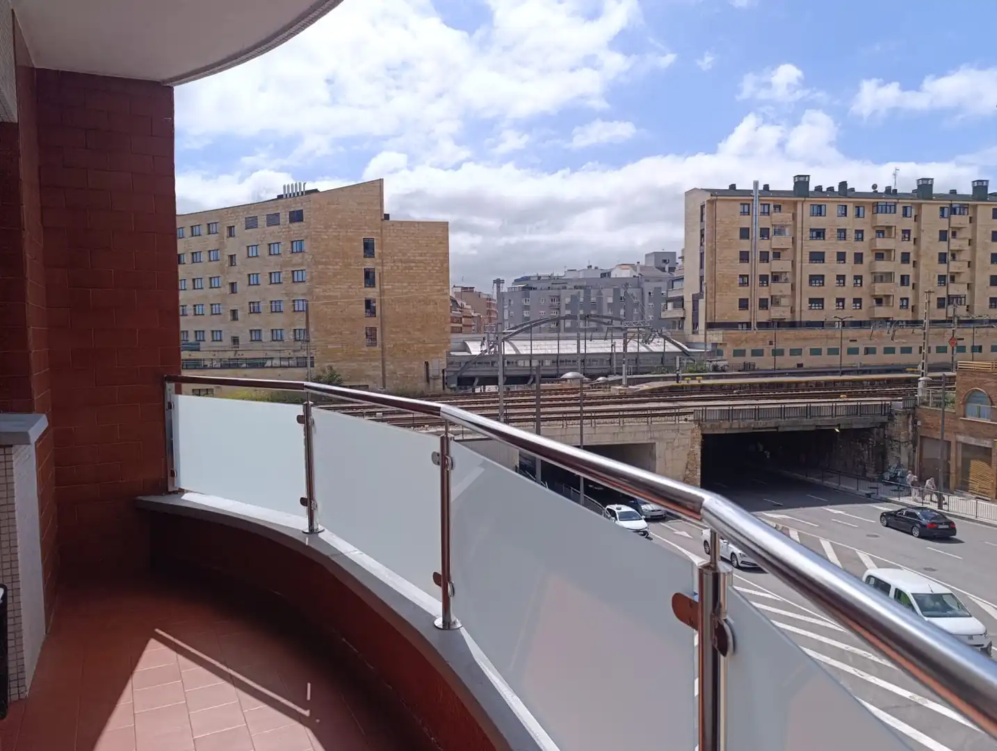 Terrassa de Pis en venda en Oviedo  amb Calefacció, Terrassa i Traster