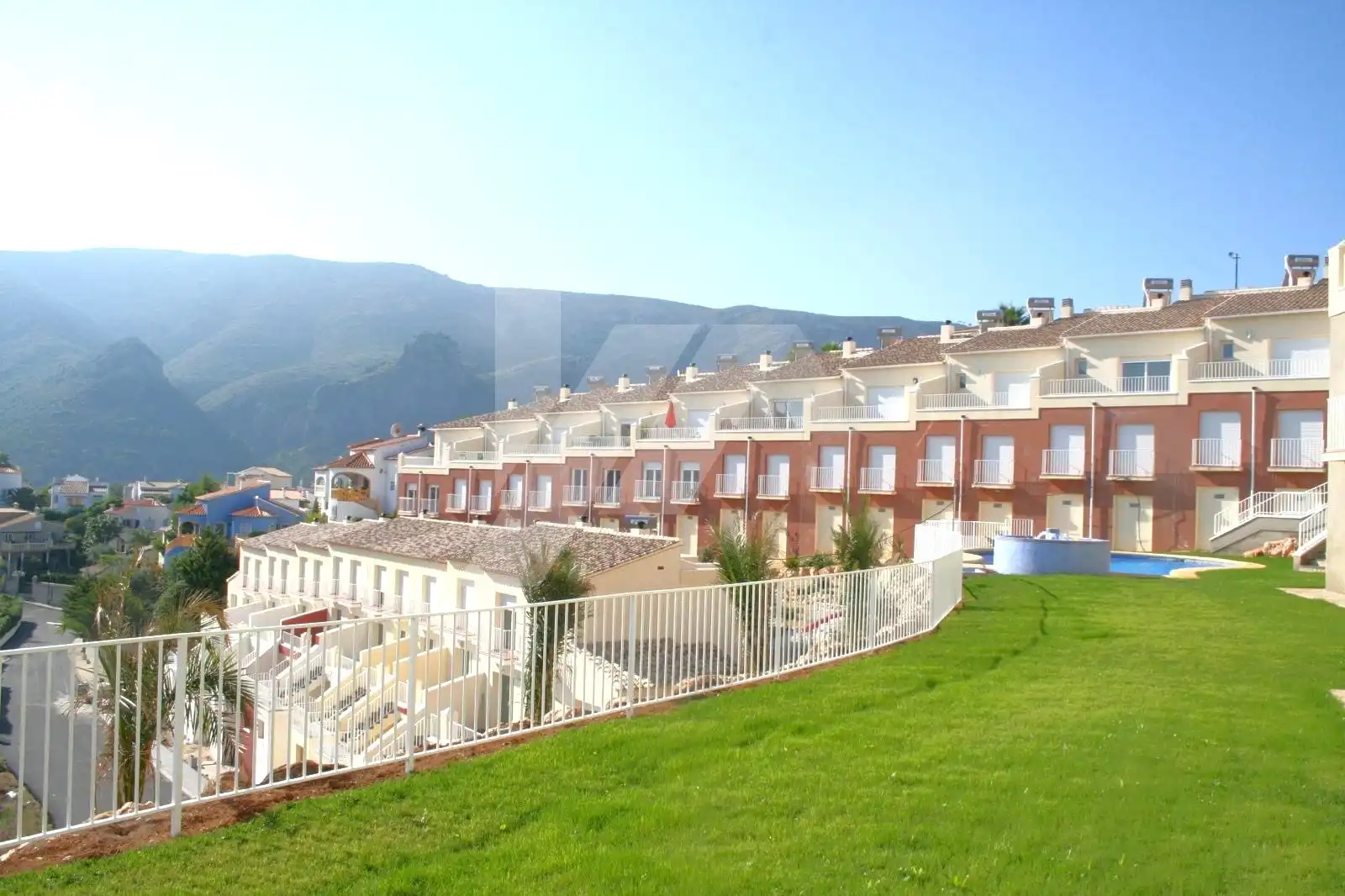 Vista exterior de Apartament en venda en Pedreguer amb Aire condicionat, Calefacció i Jardí privat