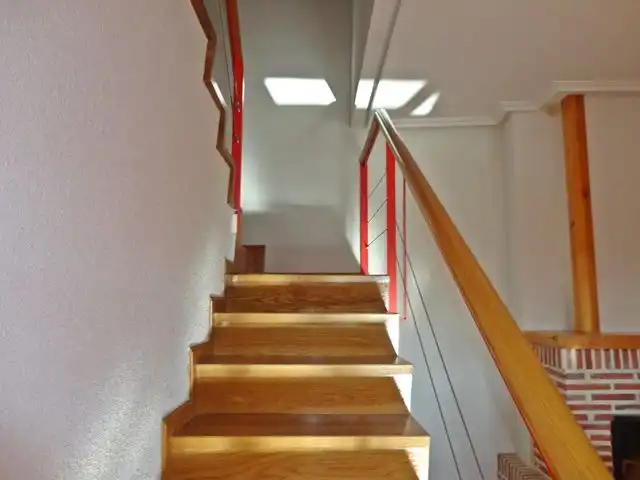 Casa adosada en venta en Hontoria del Pinar con Calefacción, Terraza y Trastero