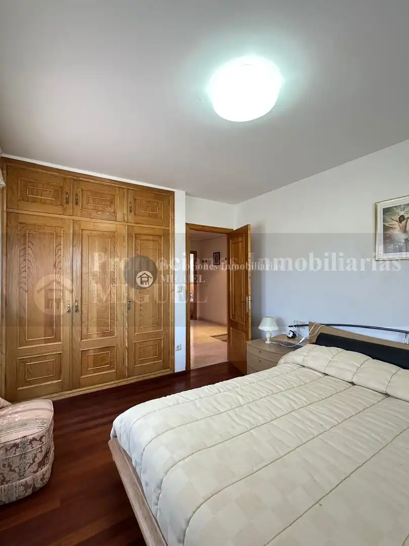Dormitori de Casa o xalet en venda en Verín