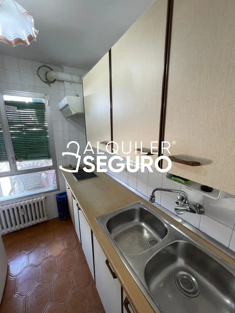 Cocina de Piso de alquiler en Madrid con Aire acondicionado, Calefacción y Terraza