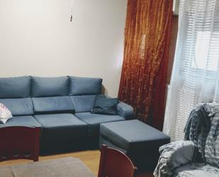 Sala d'estar de Pis en venda en San Fernando de Henares amb Calefacció, Terrassa i Traster