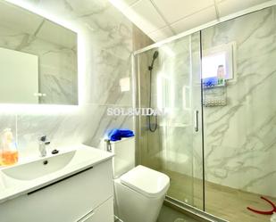 Bathroom of Flat to rent in Bigastro  with Air Conditioner, Heating and Balcony