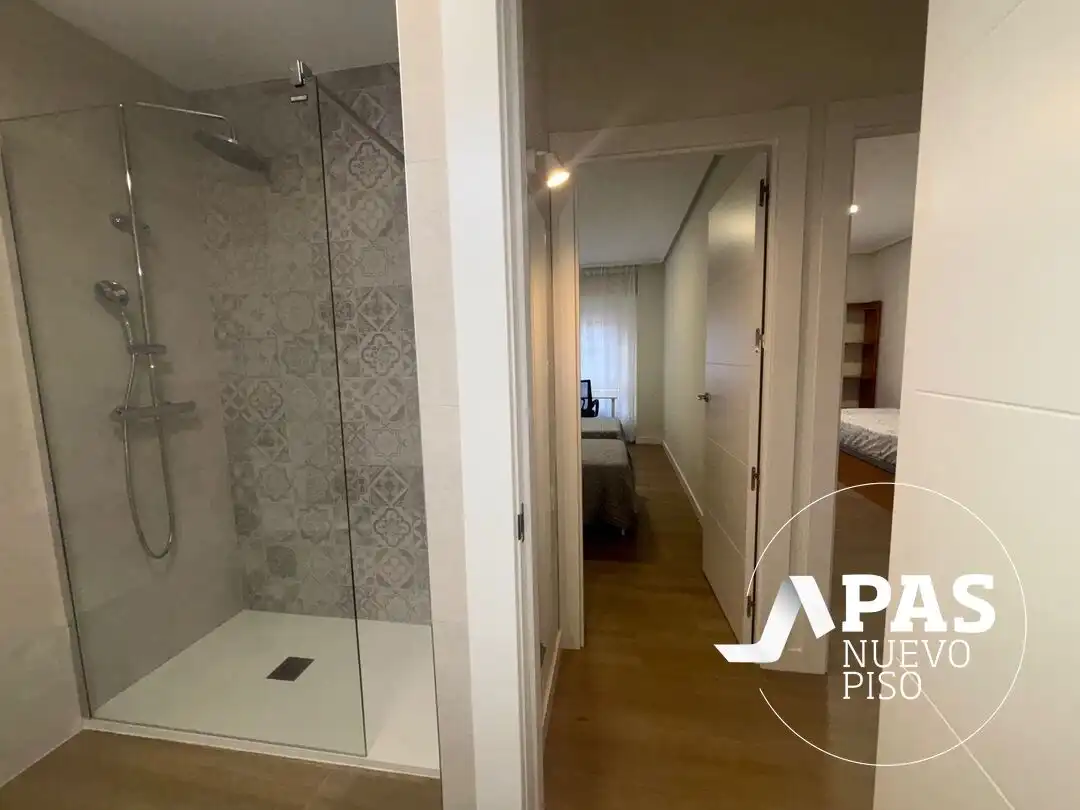 Baño de Piso de alquiler en Santander con Calefacción