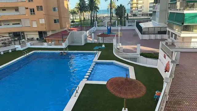 Piscina de Apartamento en venta en Cullera con Terraza, Horno y Piscina comunitaria