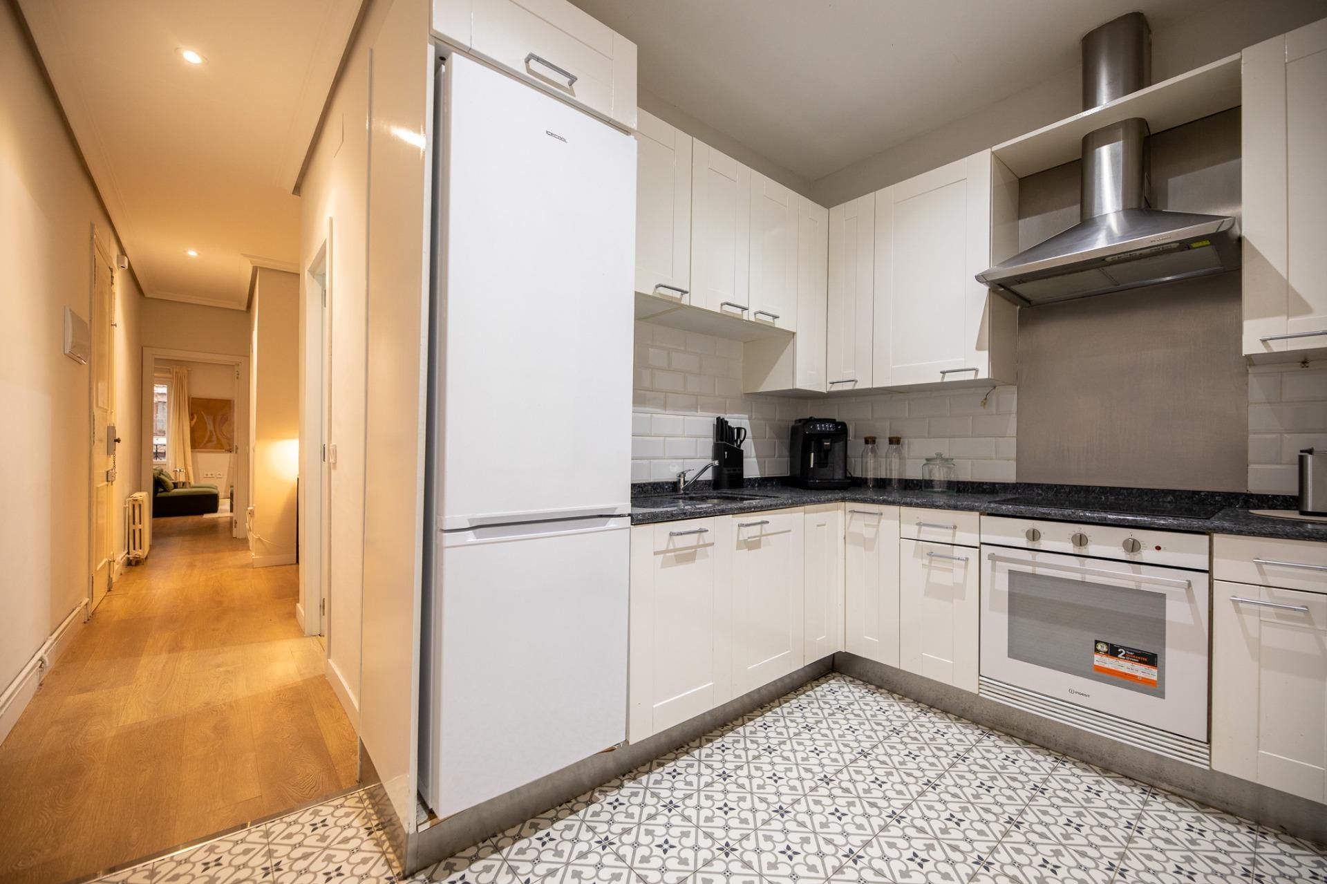Kitchen of Flat to rent in  Madrid Capital  with Air Conditioner, Heating and Balcony