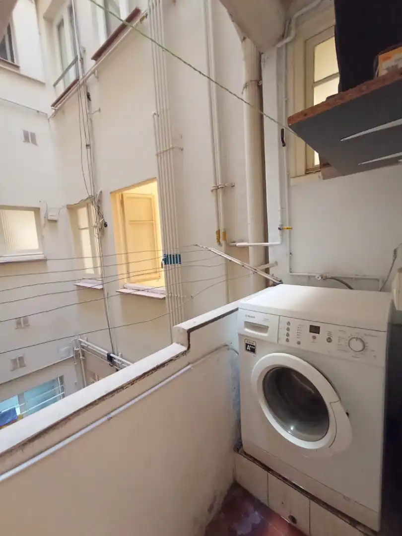 Piso en venta en Barcelona con Calefacción y Horno