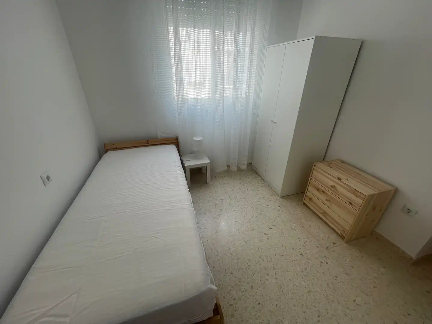 Bedroom of Flat for rent in Almendralejo  with Air Conditioner, Furnished and Oven