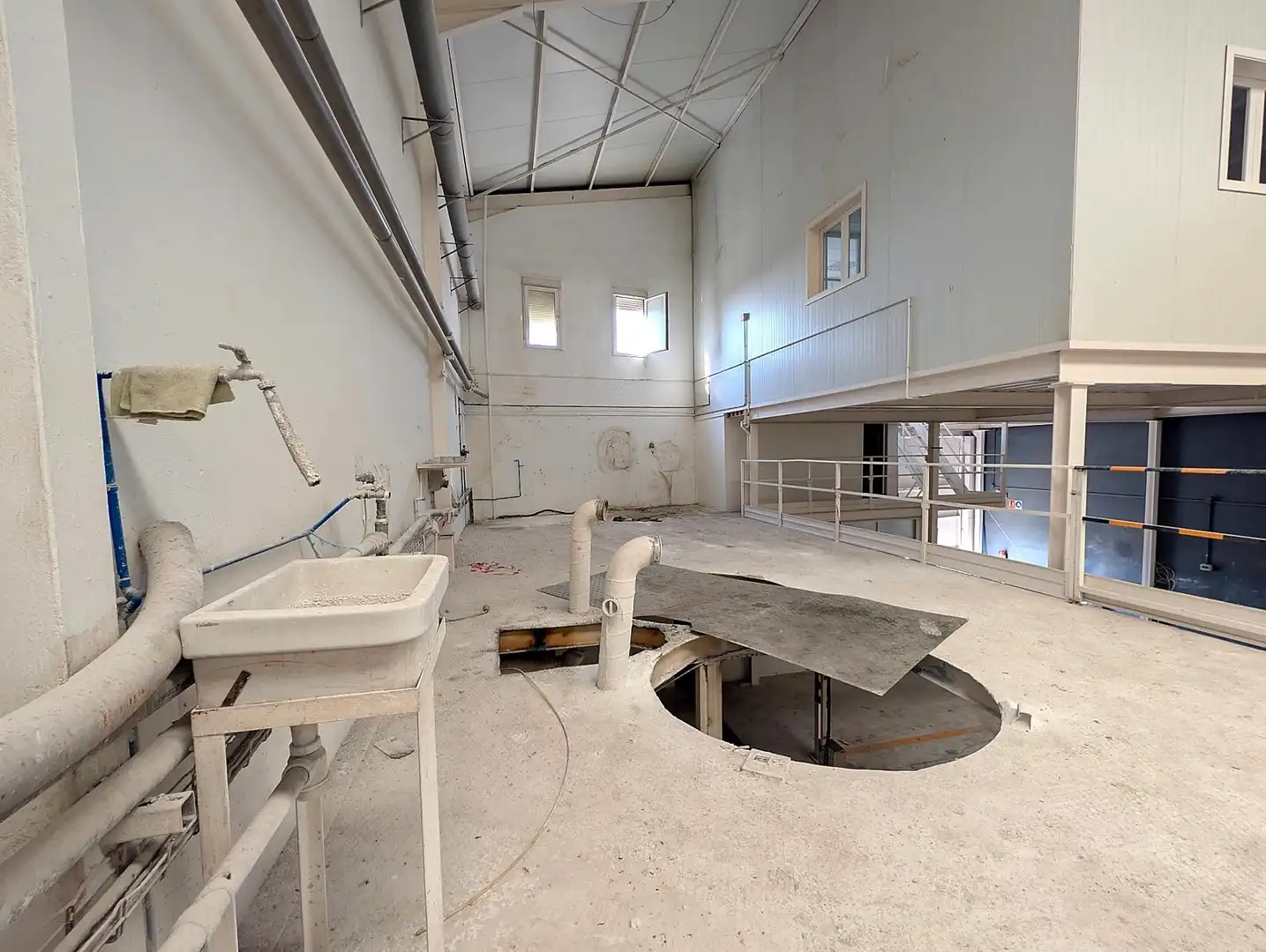 Nave industrial de alquiler en Benacazón