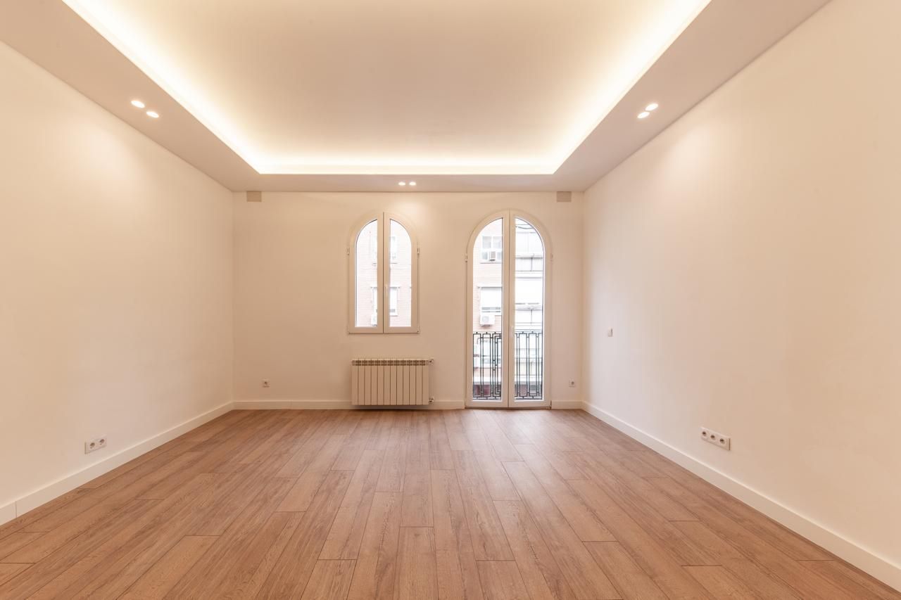 Flat for sale in  Madrid Capital  with Air Conditioner, Heating and Oven