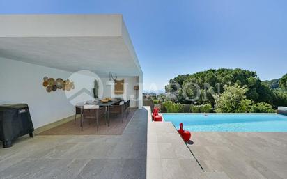 Terrace of House or chalet for sale in Alella  with Air Conditioner, Heating and Private garden