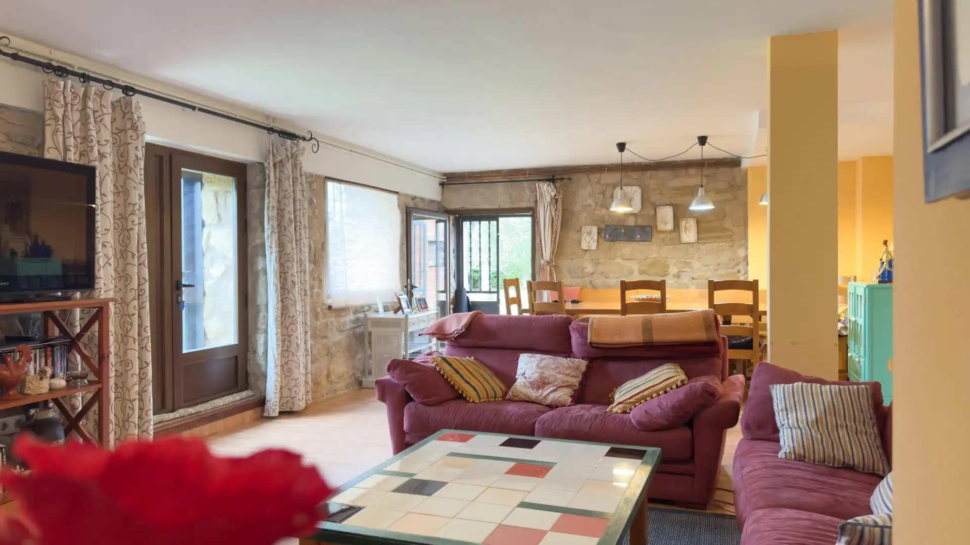 Sala de estar de Casa o chalet en venta en Baños de Rioja con Calefacción, Jardín privado y Terraza