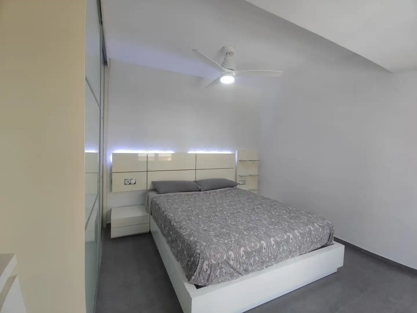 Habitación de Piso en venta en Cullera con Aire acondicionado