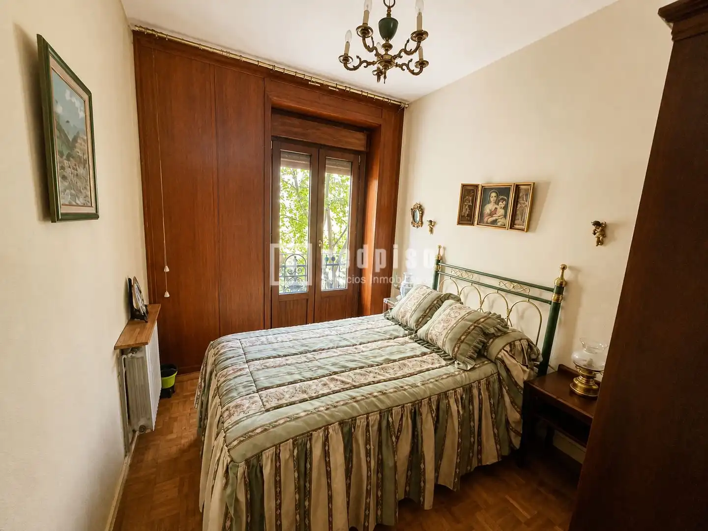 Habitación de Piso en venta en Madrid con Calefacción, Parquet y Terraza