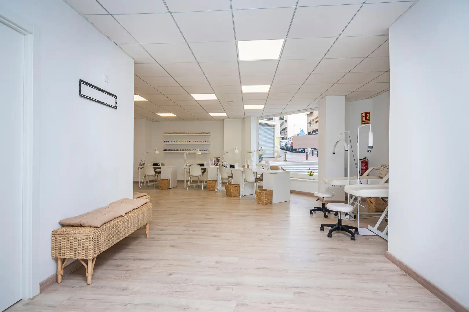 Local en traspaso en Alicante / Alacant con Aire acondicionado y Alarma
