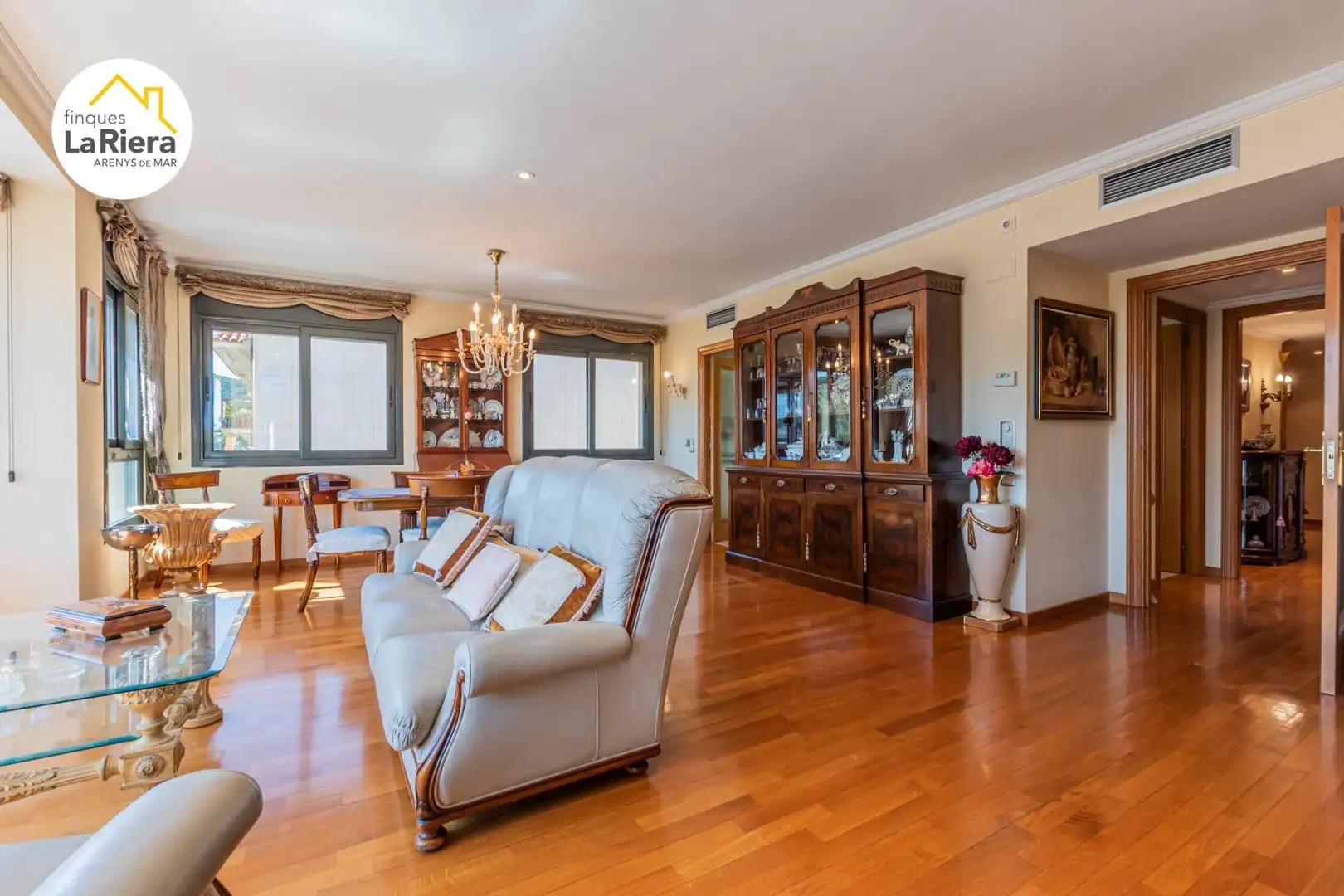 Sala de estar de Ático en venta en Arenys de Mar con Aire acondicionado, Calefacción y Parquet