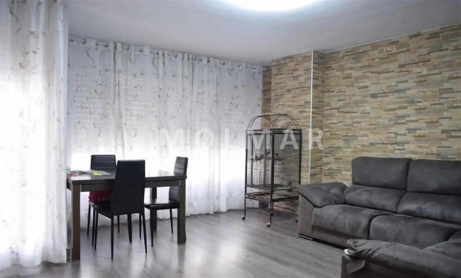Flat with terrace for sale in Llombai