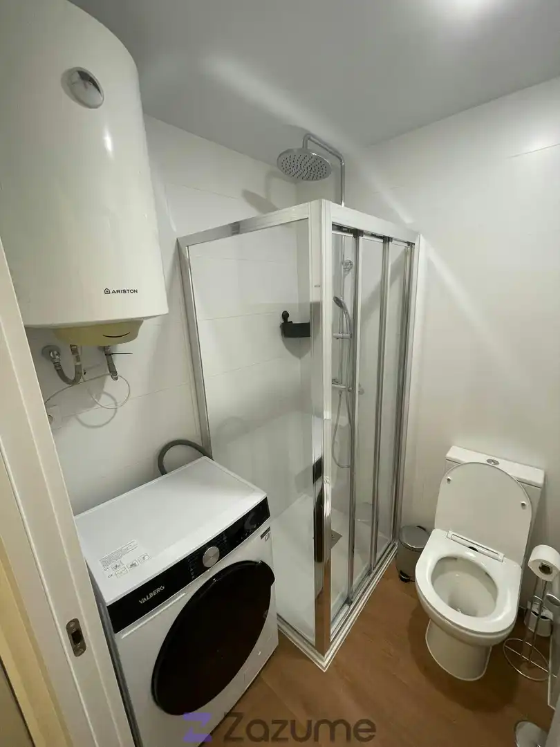 Room in C. Teniente Ochoa Olalla, San Isidro