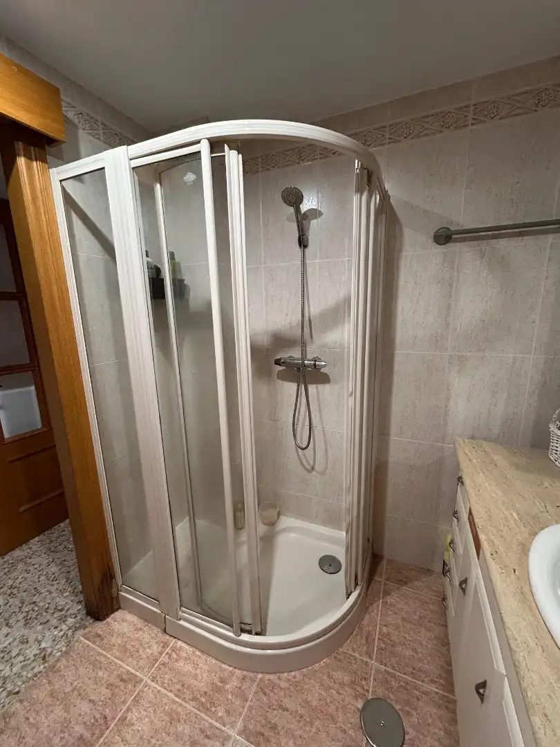 Baño de Piso en venta en Málaga con Aire acondicionado, Calefacción y Amueblado