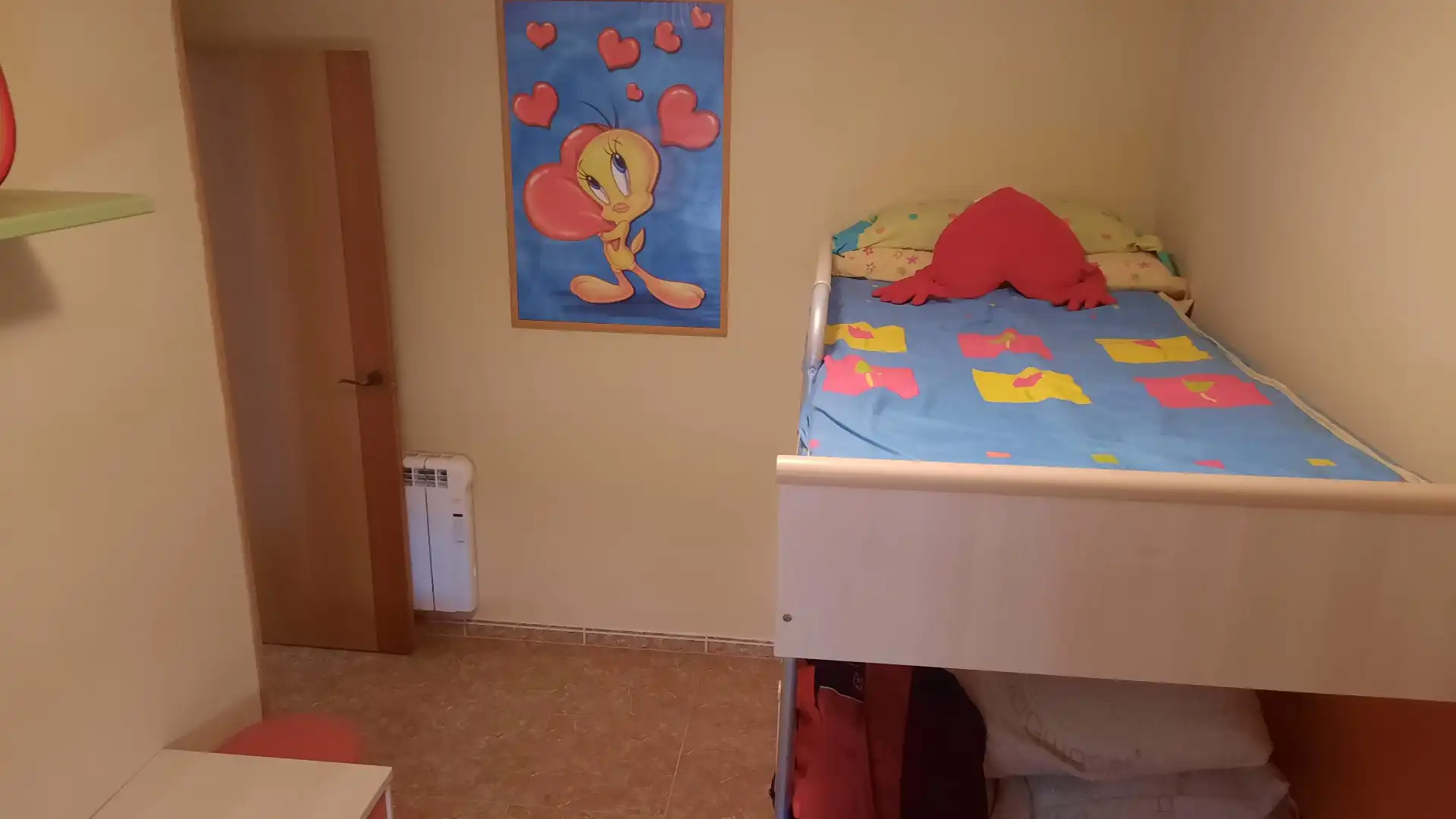 Schlafzimmer von Einfamilien-Reihenhaus zum Verkauf in Vinaròs mit Klimaanlage, Heizung und Privatgarten
