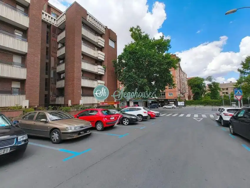 Parkplatz von Wohnung zum Verkauf in Segovia mit Heizung, Parkett und Terrasse