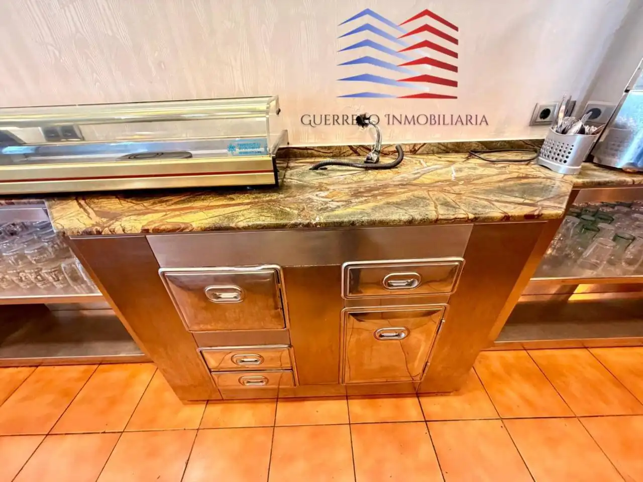 Commercial properties for rent in Ourense Capital   with Air Conditioner and Alarm